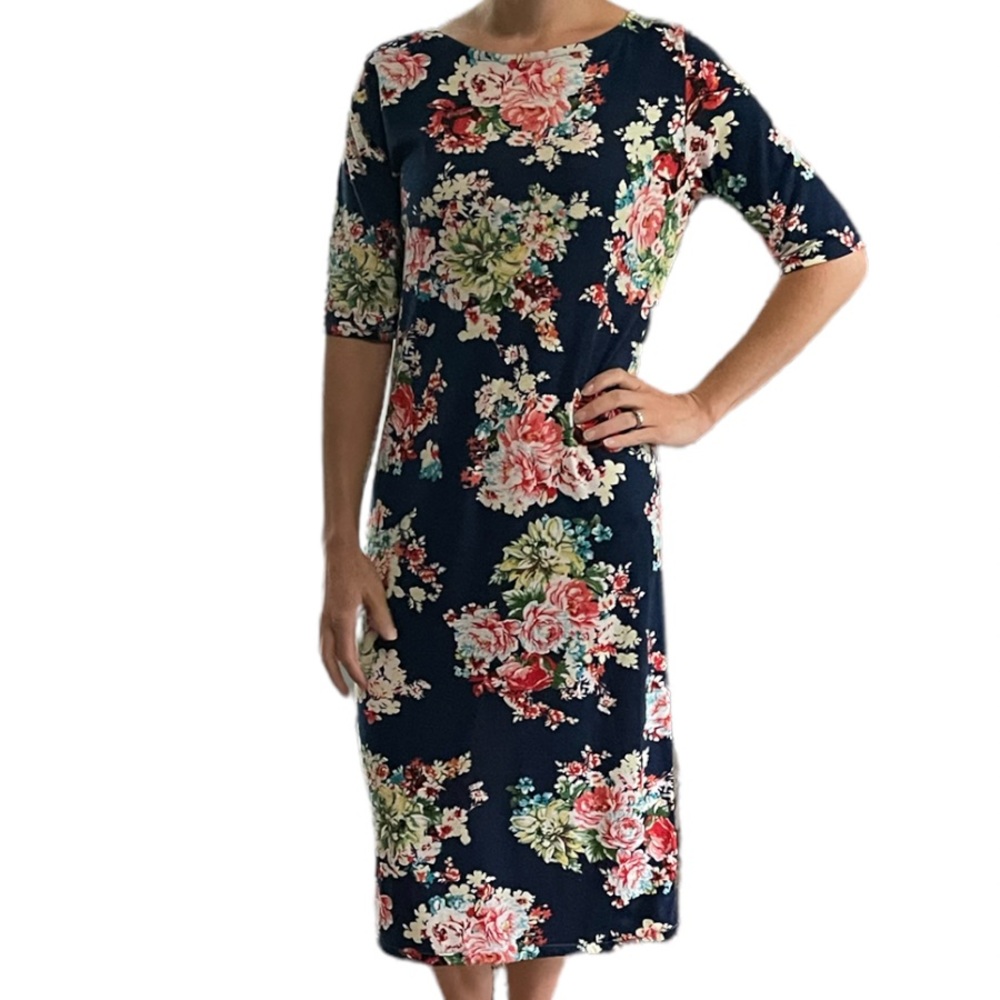 Floral Quarter inch tee shirt dress. Size M